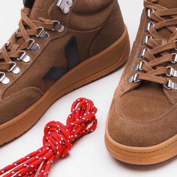 Veja Men's Roraima Sneaker - Picture 3 of 8